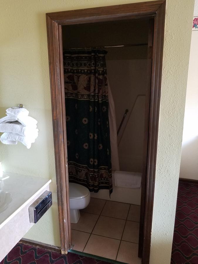 Gateway Inn Лейк Сити Екстериор снимка
